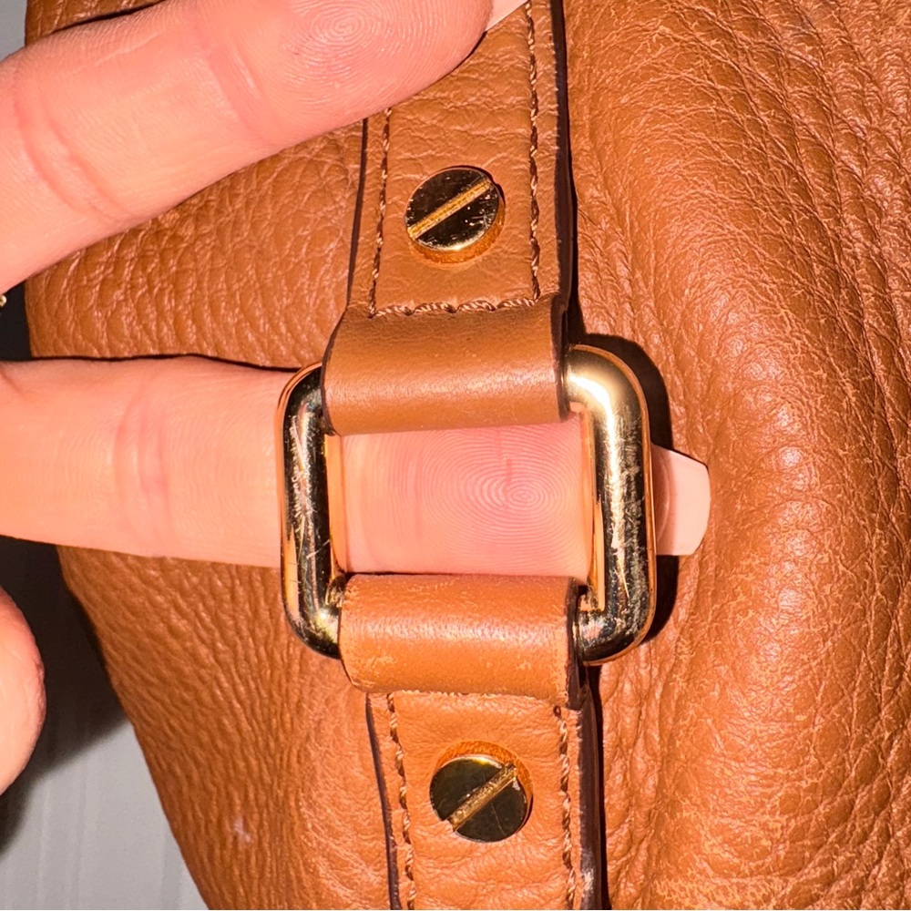Michael Kors Bedford large Tan / Brown Shoulder Bag W/ Gold Details - Picture 6 of 8